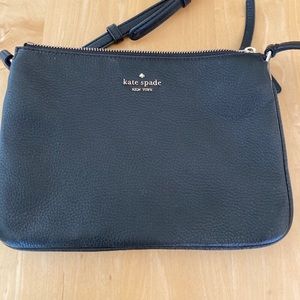 Kate Spade triple gusset crossbody pocketbook